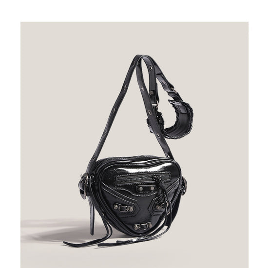Bag Women's 2023 New Niche Design Bike Bag Diamond Rivet Love Bag Wide Shoulder Strap Women's Crossbody Bag